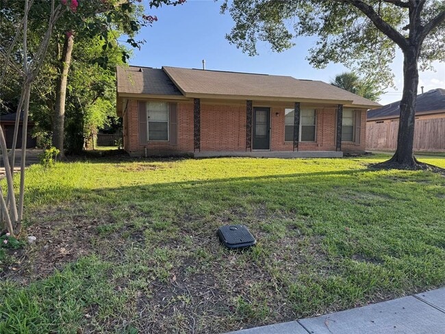 Building Photo - 4013 Newshire Dr
