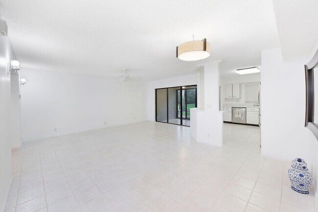 Building Photo - 17340 Boca Club Blvd