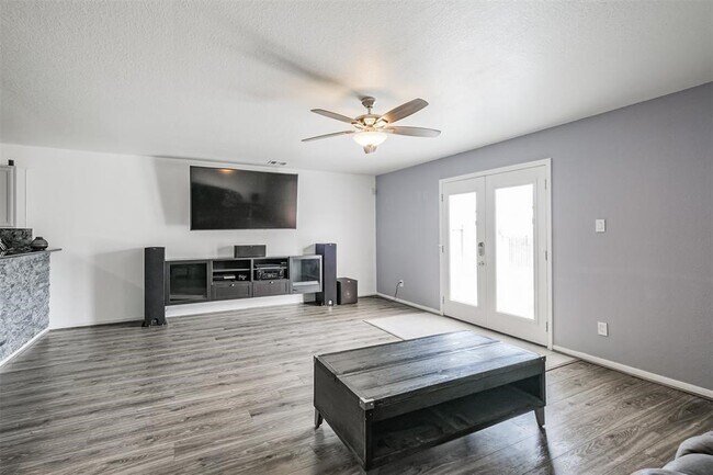 Building Photo - 3142 View Valley Trail