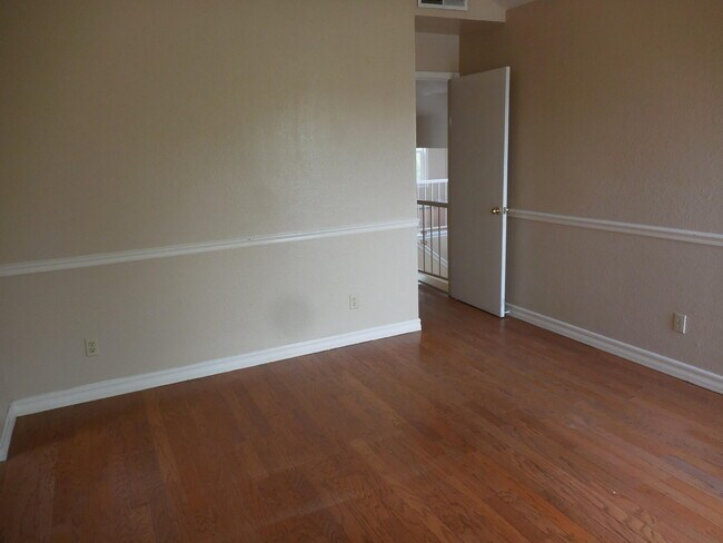 Building Photo - 10912 Sandy Koufax Dr