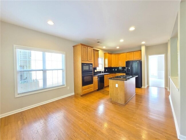 Building Photo - 7662 Forest Glen Way