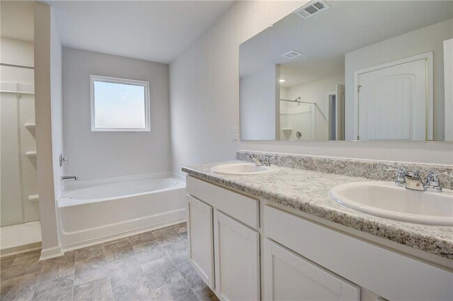Building Photo - 88 Shadwood Pl