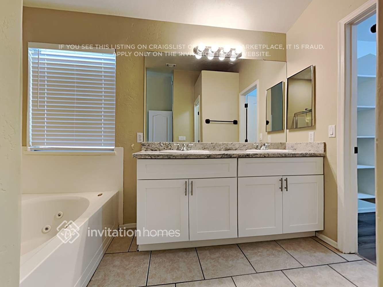 Building Photo - 9119 E Fairfield St