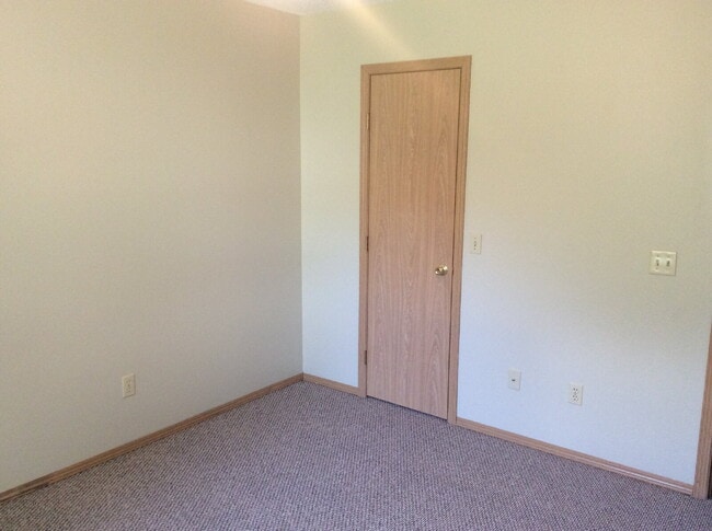 Building Photo - 1510 N Bernice Dr