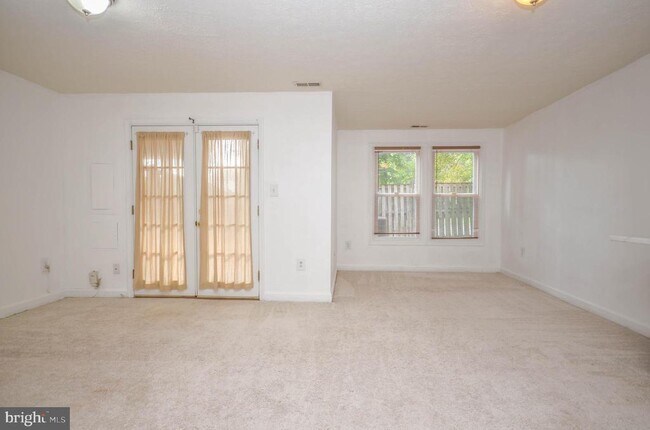 Building Photo - 62 Drumcastle Ct