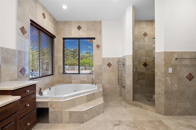 Building Photo - 9400 SW 93rd Ct