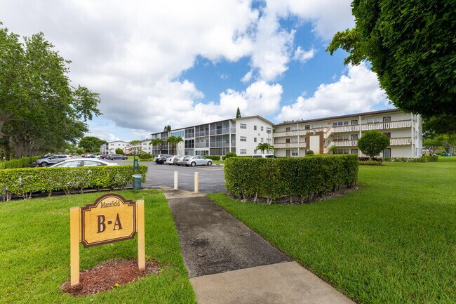 Building Photo - 83 Mansfield B