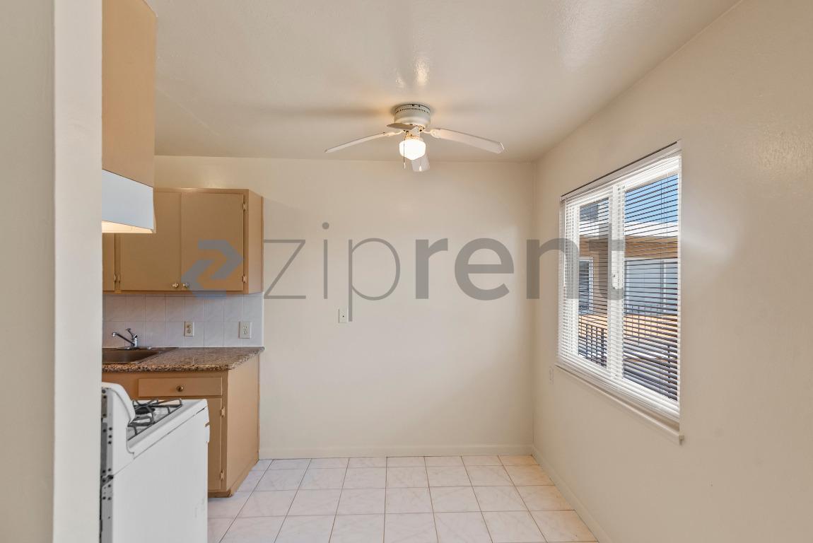 Building Photo - 7630 Lockwood St