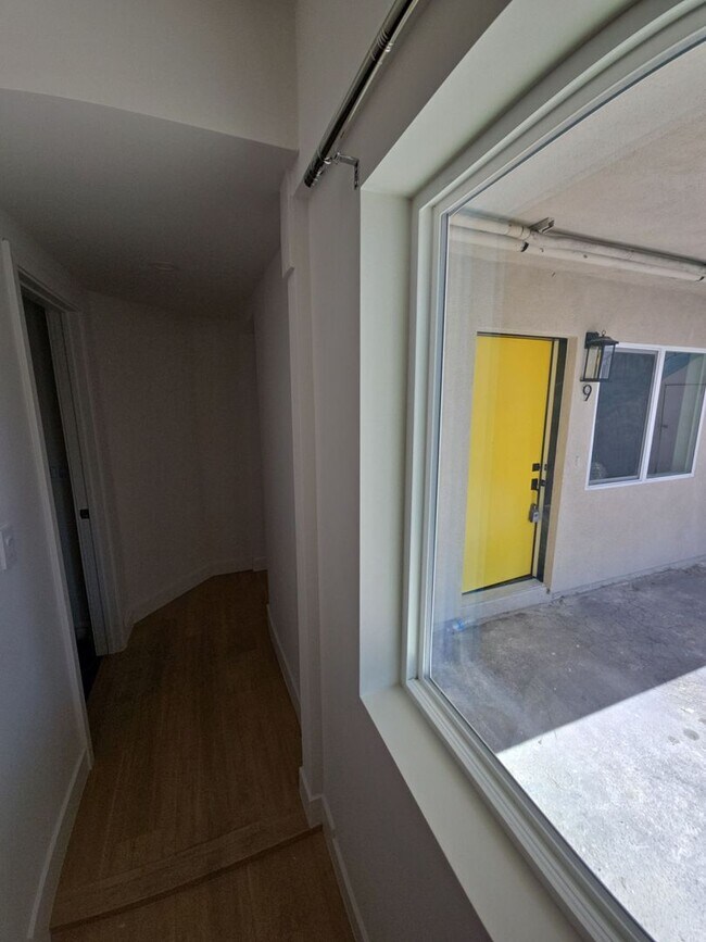 Building Photo - Brand-New Modern ADU | 2 Bed | 1.5 Bath | ...