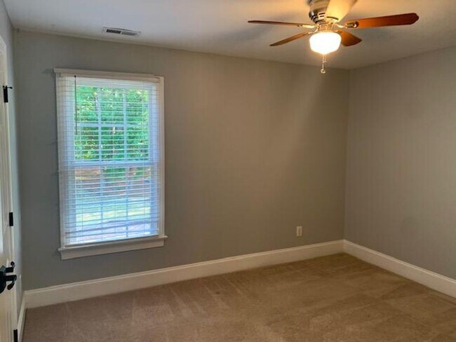 Building Photo - 119 Council Gap Ct