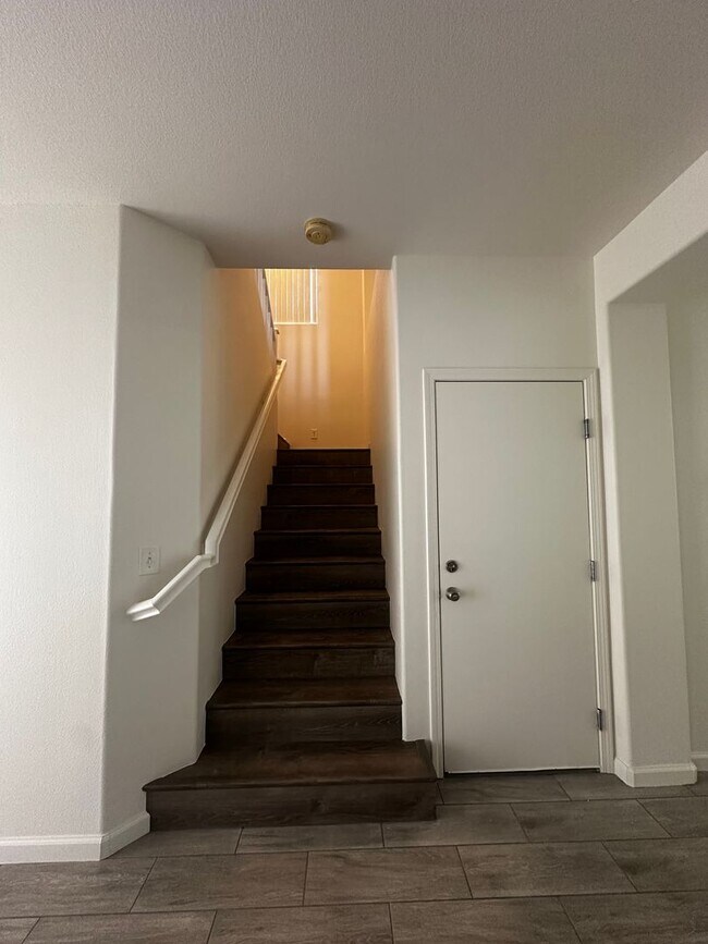 Building Photo - 3 Bedroom Home in the SW!