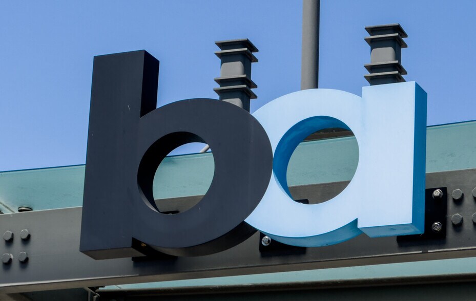 Building Photo - 1937 Russell St