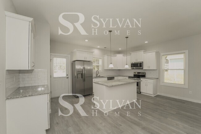 Building Photo - 8621 Reedy Creek Rd