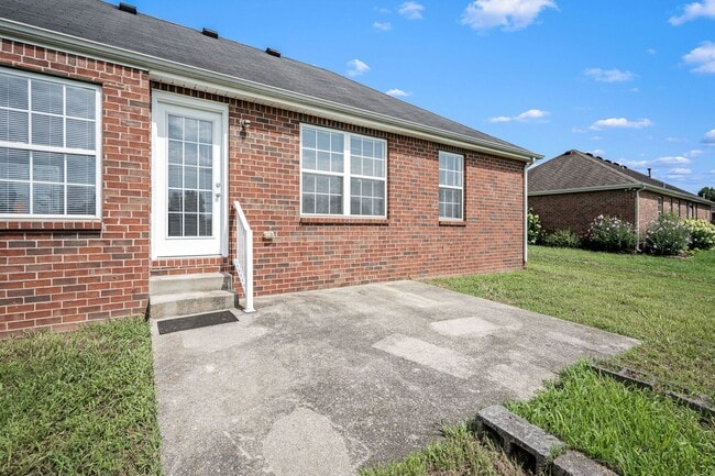 Building Photo - 9002 Macbeth Dr