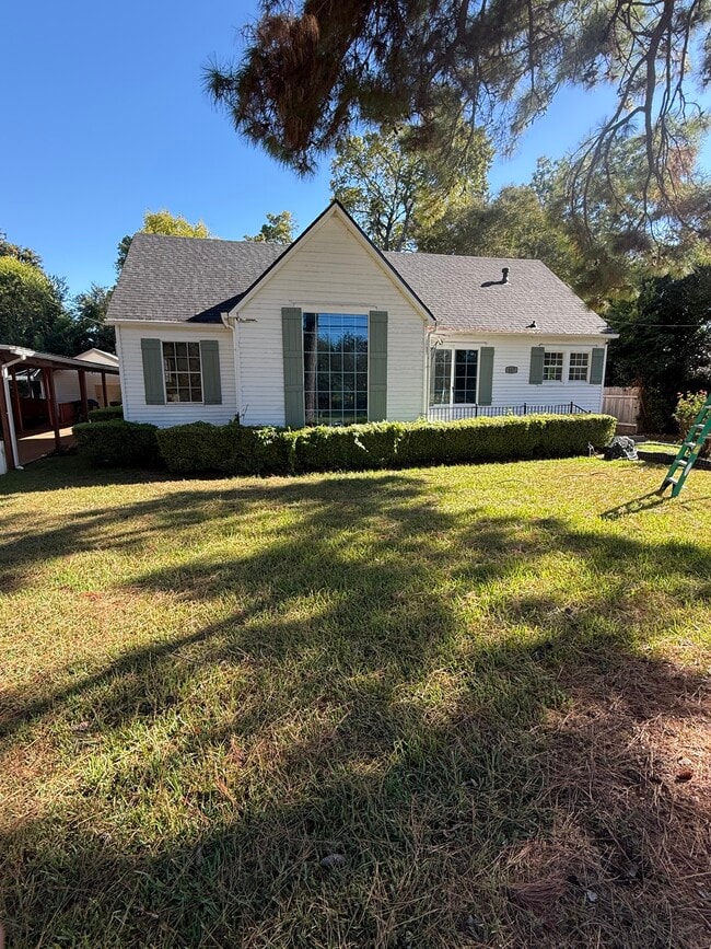 Building Photo - 117 Preston Ave