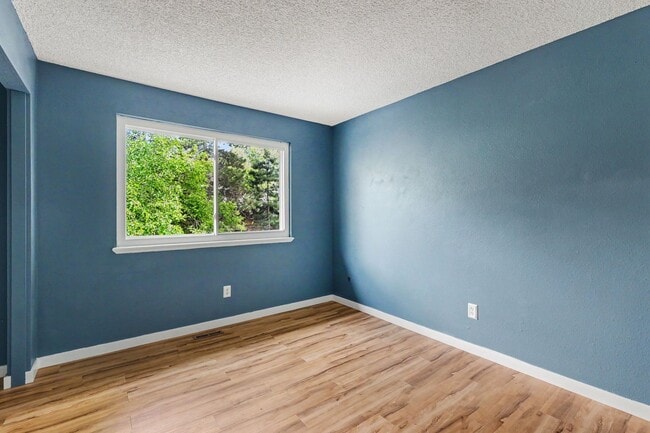 Building Photo - Spacious 4-Bedroom Home Near North Table Mountain