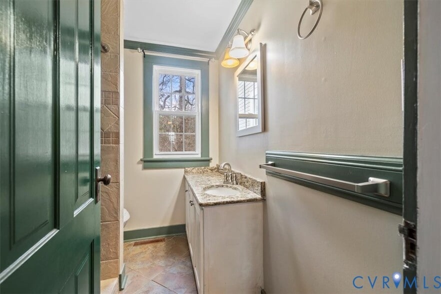 Building Photo - 2297 Indian Oak Rd