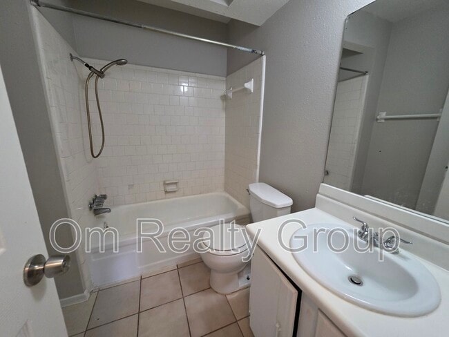 Building Photo - 12724 Shannon Hills Dr
