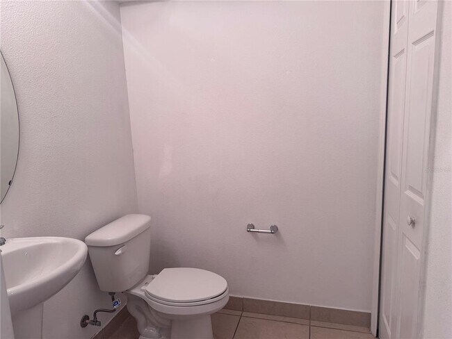 Building Photo - 1898 Portofino Meadows Blvd