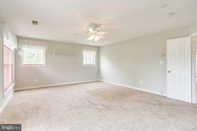 Building Photo - 26161 Rachel Hill Dr