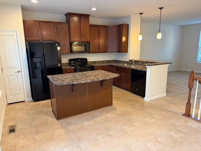 Building Photo - REUNION CONDOMINIUMS