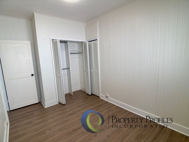 Building Photo - Kaimuki 3 Bedroom 2 Bath House