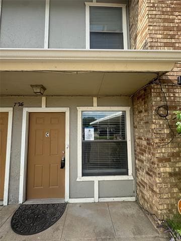 Building Photo - 726 Bluebonnet Dr