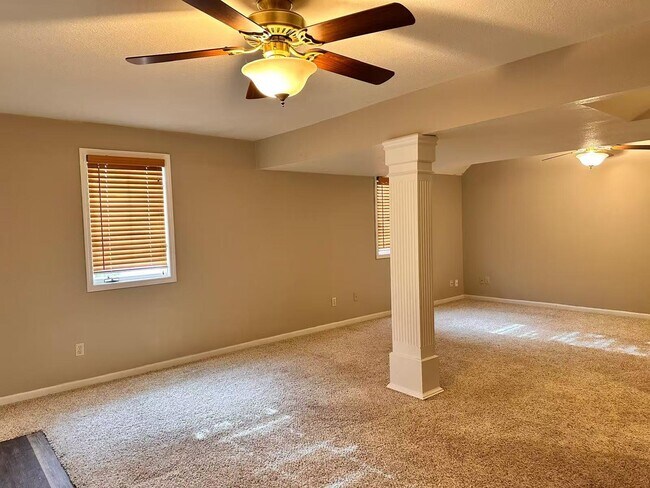 Building Photo - 1110 Brookedale Ct