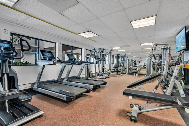 Building Photo - 140 Ocean Park Blvd