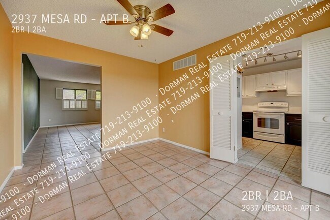 Building Photo - Two bedroom condo close to Garden of the G...