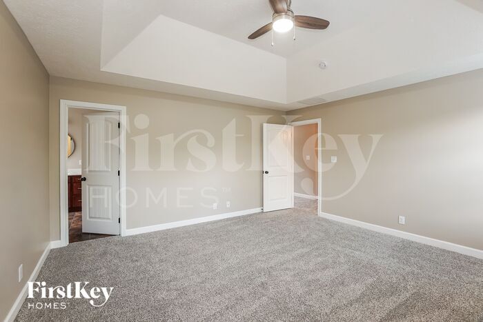 Building Photo - 3651 Fox Tail Dr