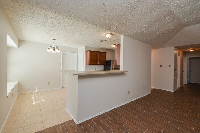 Building Photo - 6206 Bryant Pond Dr