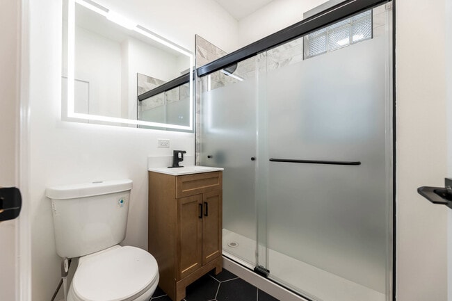 Building Photo - 1511 W Garfield Blvd