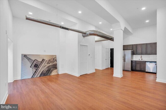 Building Photo - 1406 Fairmount Ave