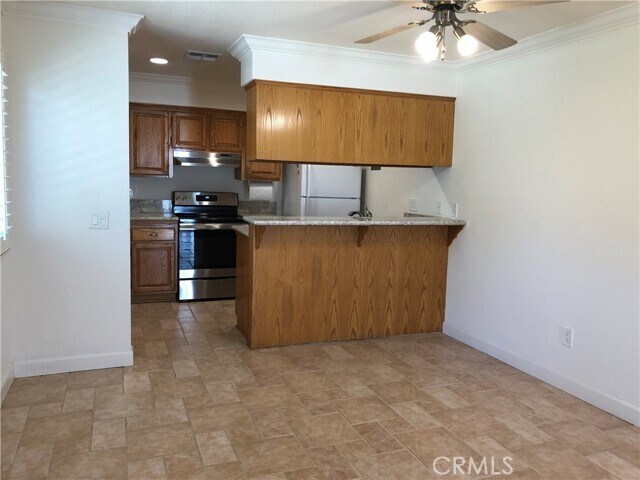 Building Photo - 16392 Calle Castor Cir