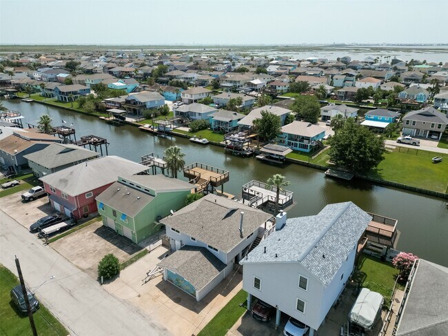Building Photo - 674 Warsaw Dr