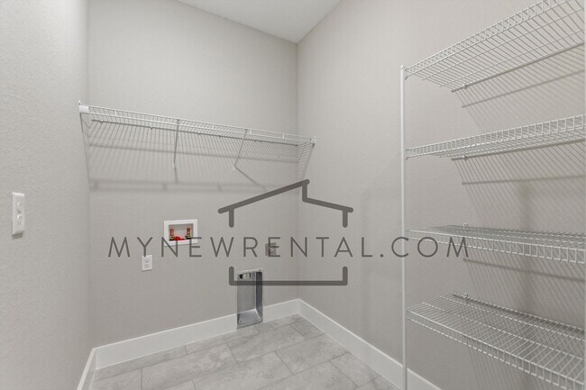 Building Photo - Deposit-Free! Modern, energy efficient hom...