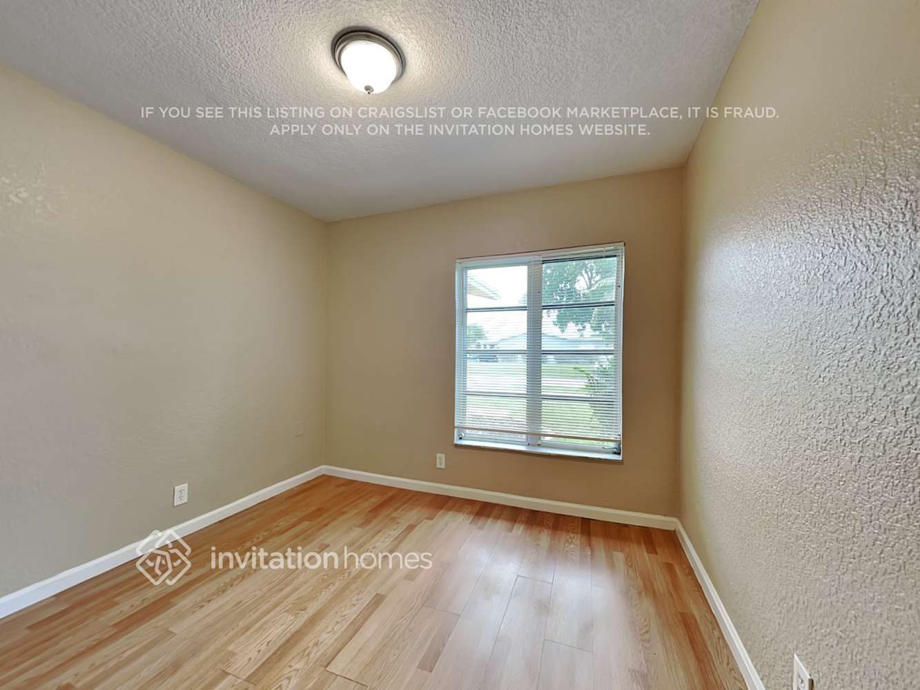 Building Photo - 7204 NW 80th Pl