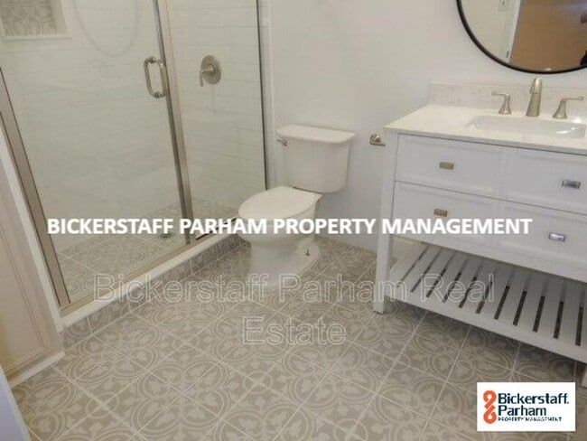 Building Photo - 5649 Canterbury Dr