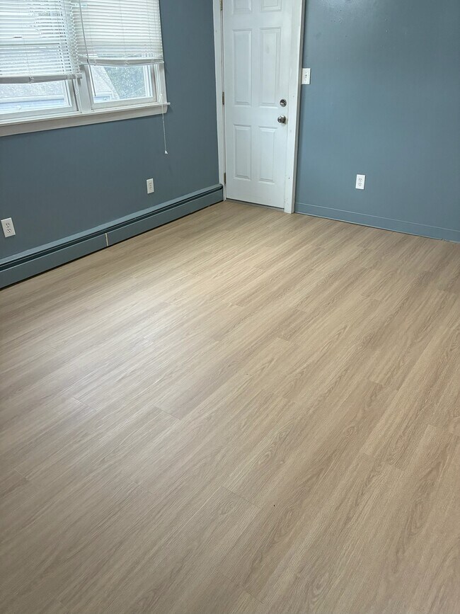 Building Photo - 5 Cliff St