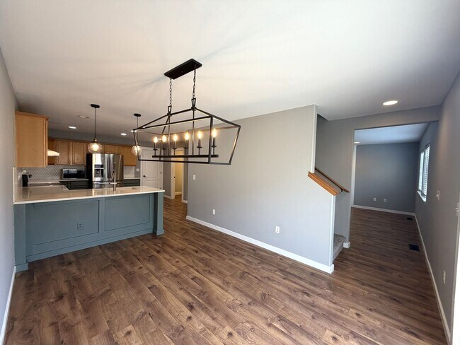 Building Photo - Spacious 4-Bedroom Home Near Lake Stevens in Desirable Noble Court