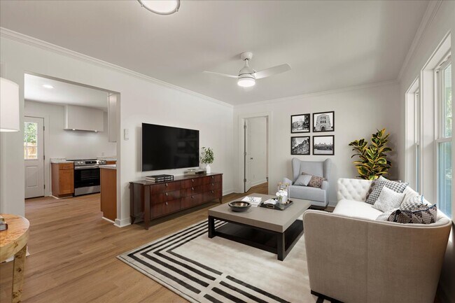 Building Photo - 4 Bedroom Coastal Cottage