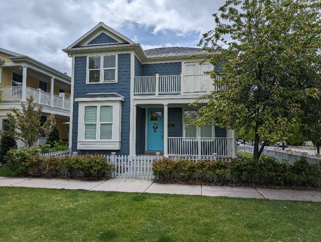 Building Photo - 10617 Topview Rd