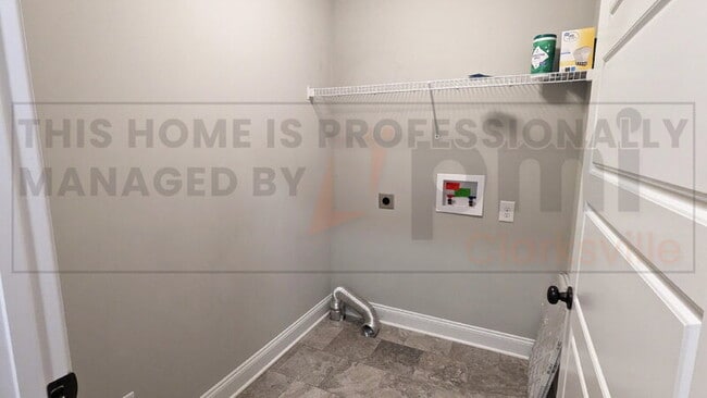 Building Photo - 890 Wild Elm Ct