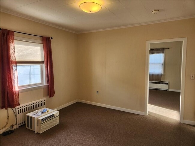 Building Photo - 203 Sweet Ave