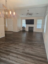 Building Photo - 2679 Parkway