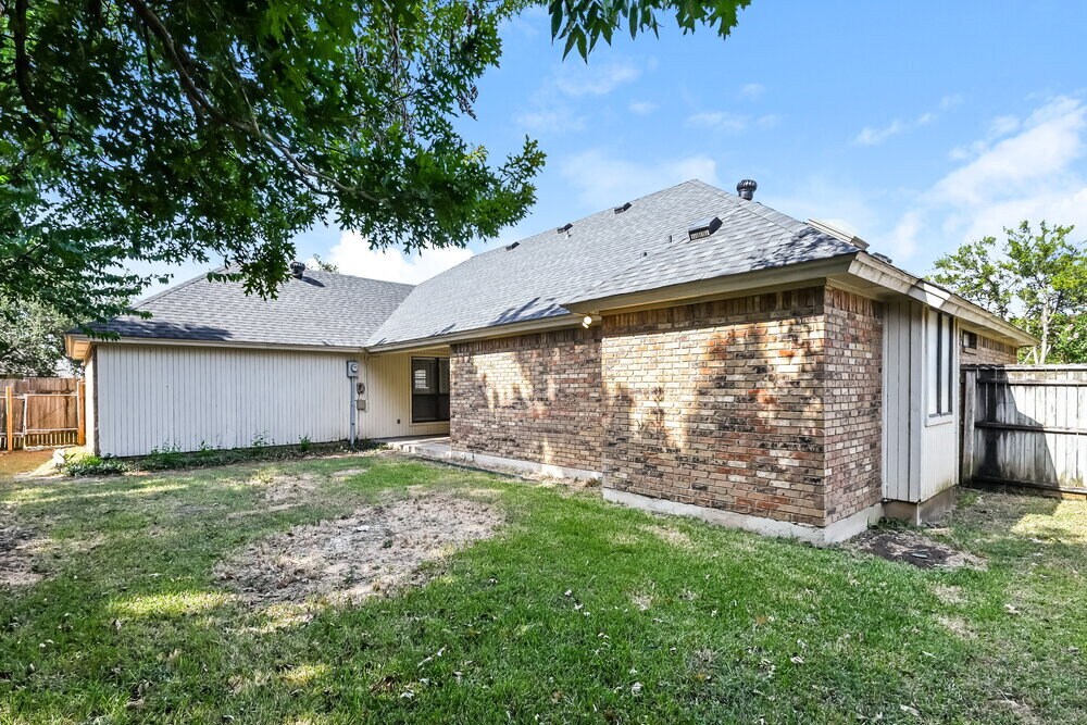 Building Photo - 7709 Harmony Dr