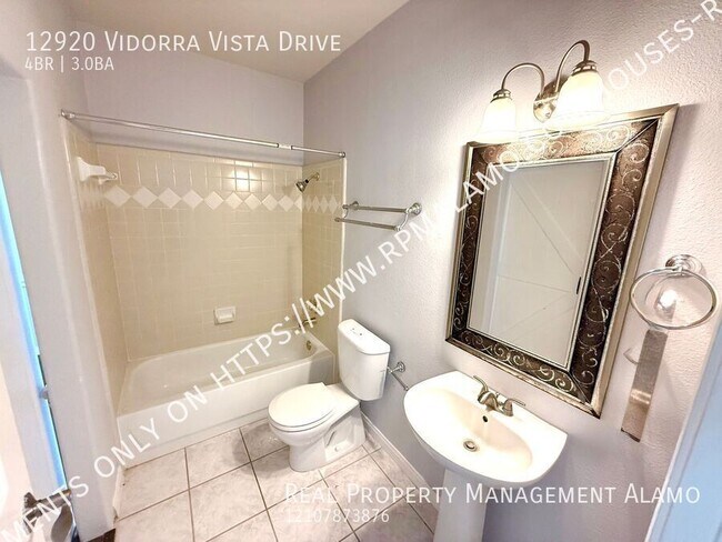 Building Photo - 12920 Vidorra Vista Dr