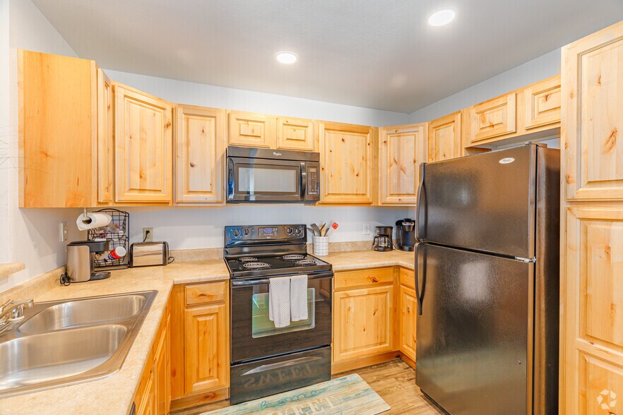 Canyon Club Apartments 420 Activity Way Oceanside CA 92508