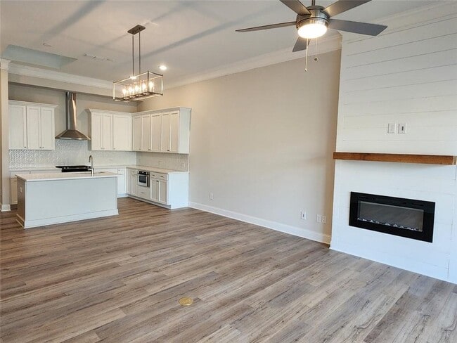 Building Photo - 633 Stickley Oak Way